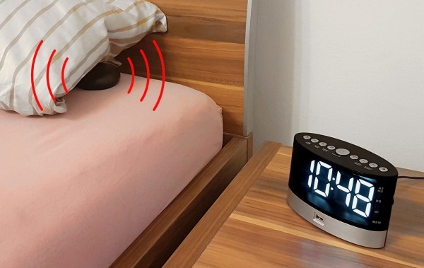 Soundmaster UKW Uhrenradio für Hörgeschädigte mit schnurlosem Weckvibrationskissen Günstiger Verkauf