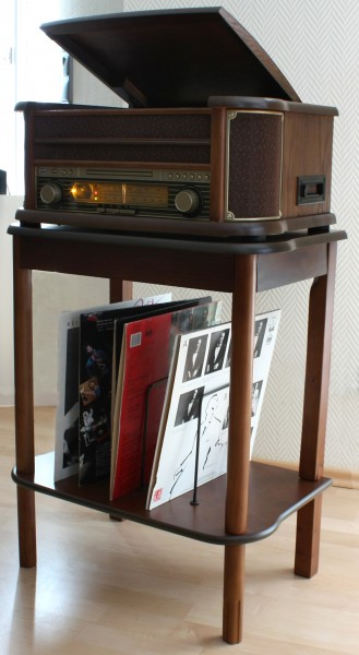 Soundmaster Nostalgie Untertisch aus Holz mit Schallplattenablage Exklusivangebot