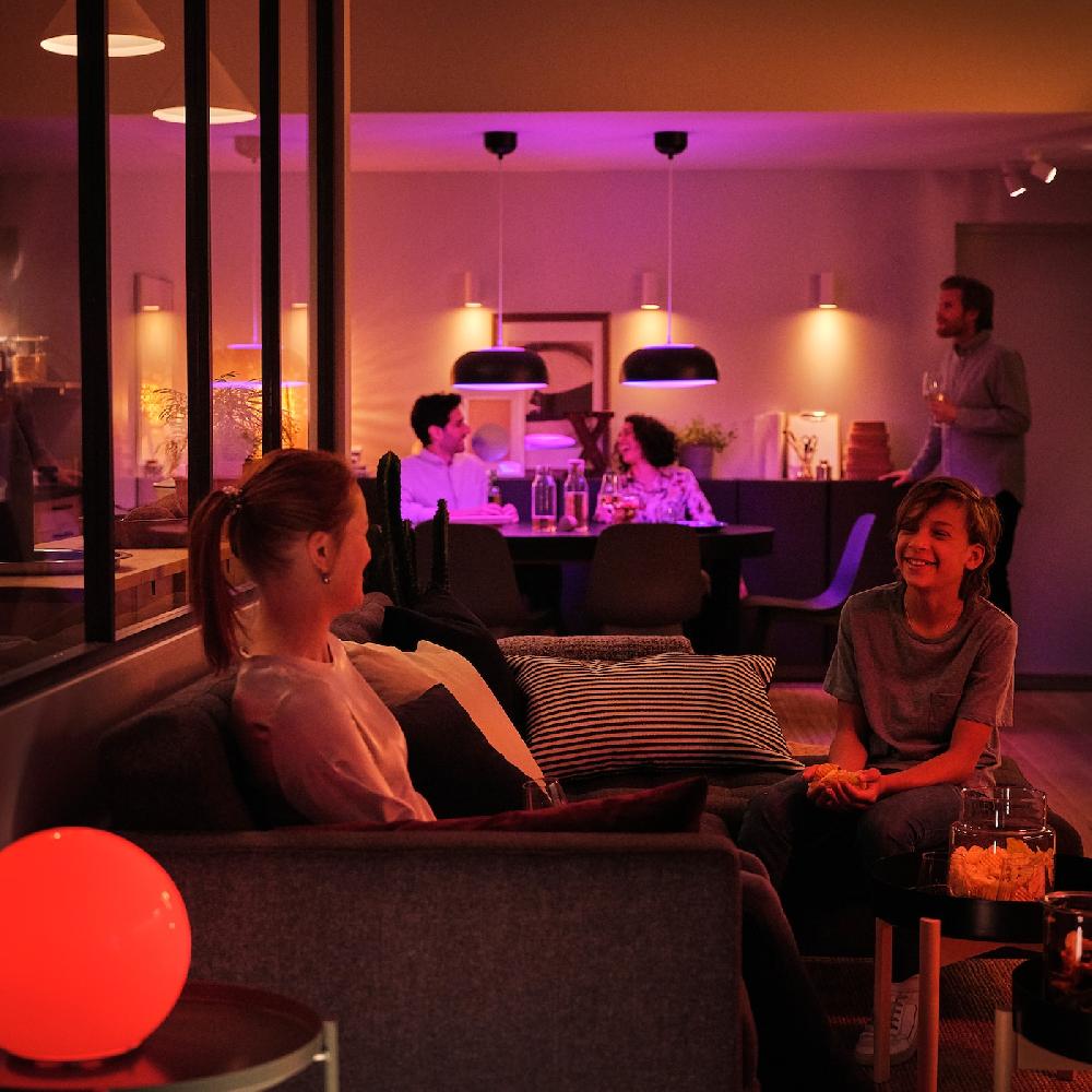 IKEA TRÅDFRI LED-Leuchtmittel E27 806 lm kabellos dimmbar Farb- und Weißspektrum/rund opalweiß Nur für heute