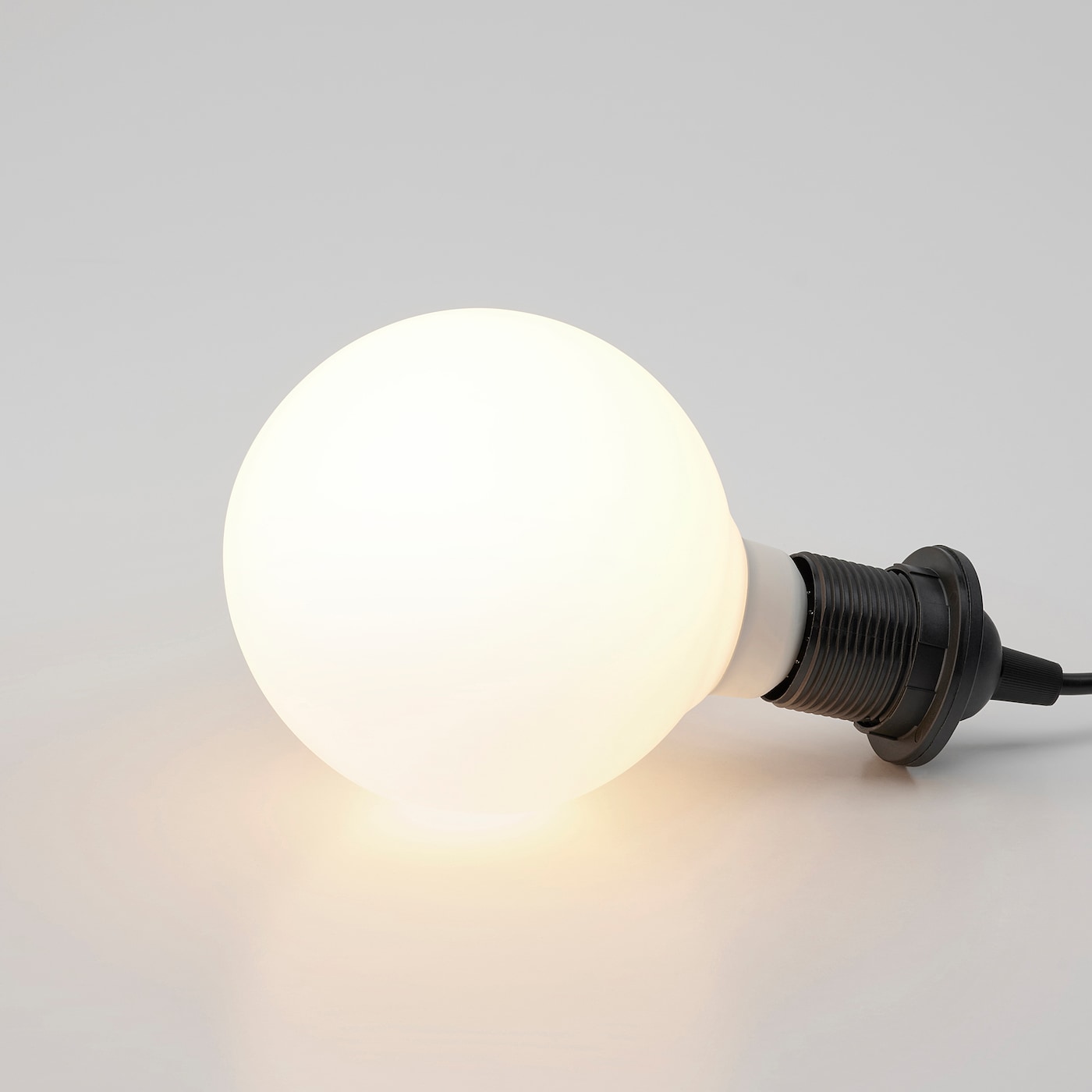 IKEA TRÅDFRI LED-Leuchtmittel E27 470 lm smart kabellos dimmbar/Weißspektrum rund Sonderangebot der Fabrik