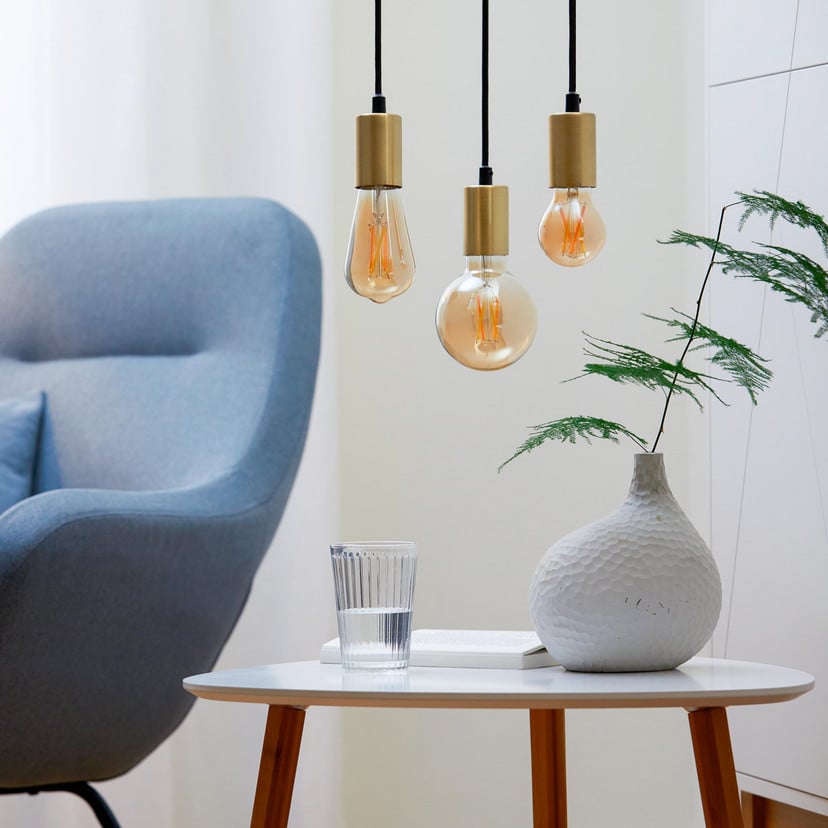 lampenwelt WiZ A60 LED-Lampe Wi-Fi E27 7W amber CCT Muttertagsangebot