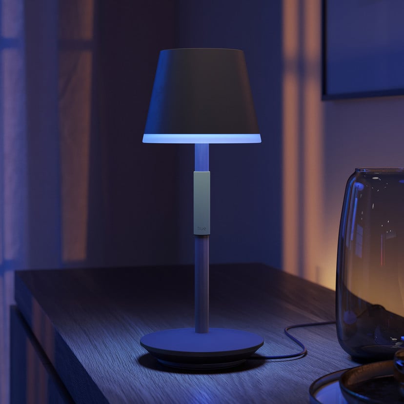 lampenwelt Philips Hue Go LED-Tischleuchte mit Schirm schwarz im Angebot