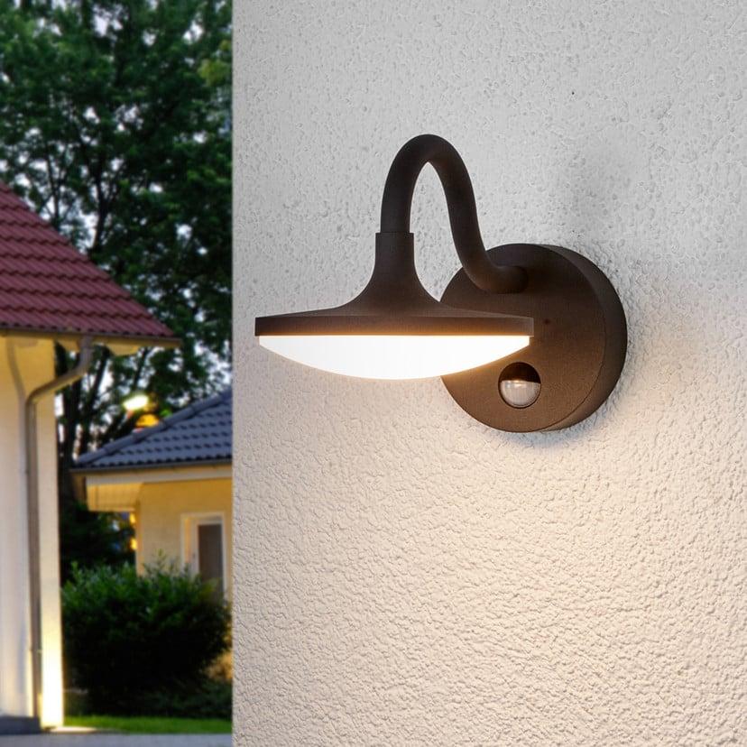 lampenwelt Lucande LED-Außenwandlampe Finny Bewegungsmelder IP54 Tiefpreis