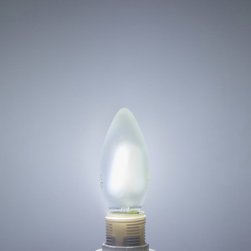 lampenwelt LUUMR Smart LED-Kerzenlampe E14 4 2 W matt CCT Tuya WLAN Fabrikverkauf
